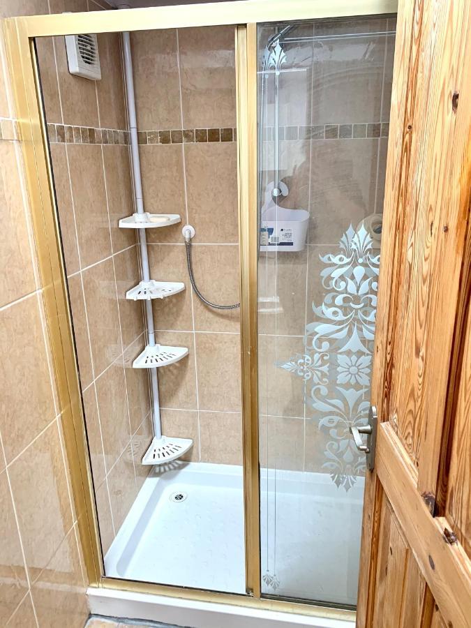 Bed and Breakfast Barrs Court Beds Warmley Exteriér fotografie