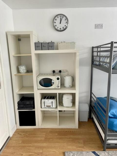 Bed and Breakfast Barrs Court Beds Warmley Exteriér fotografie